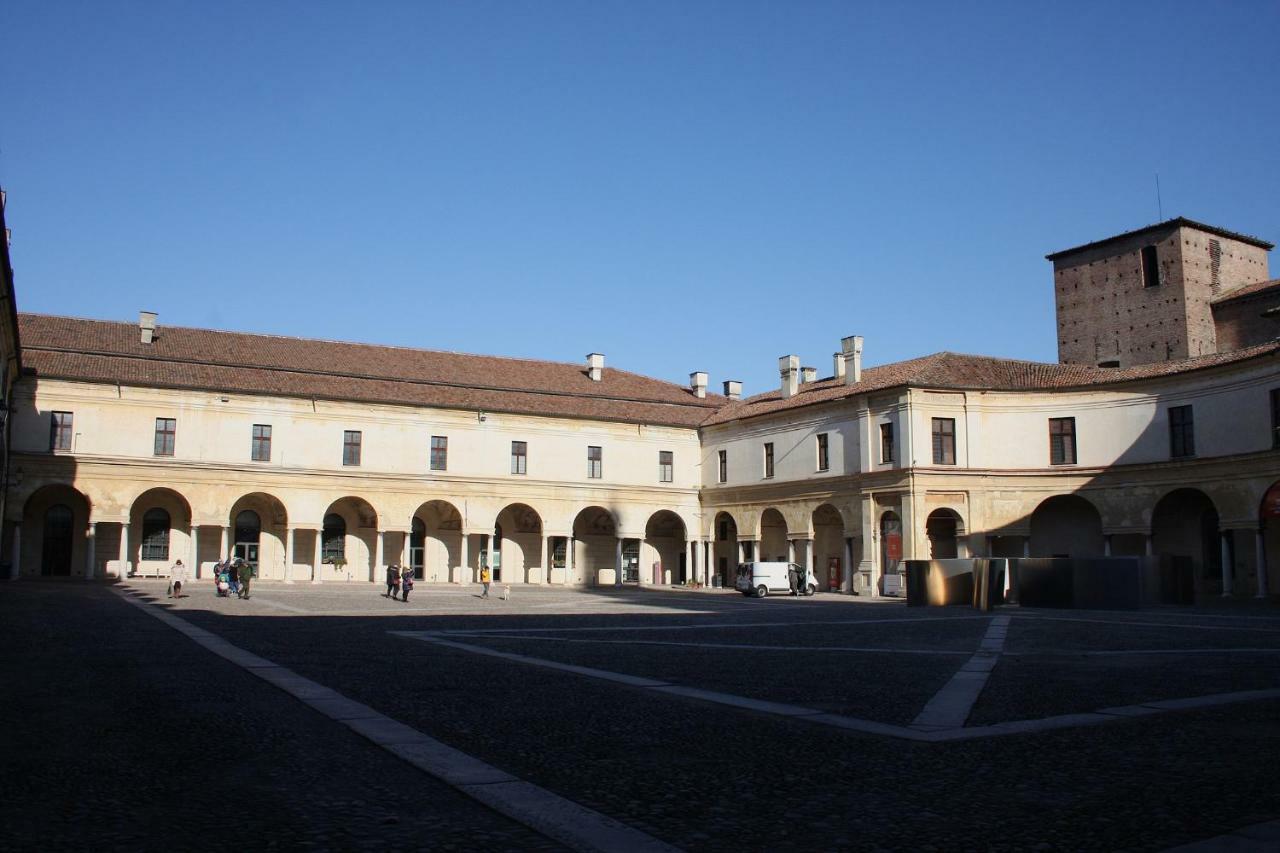 B&B Casa Dei Poeti Mantua Exterior foto
